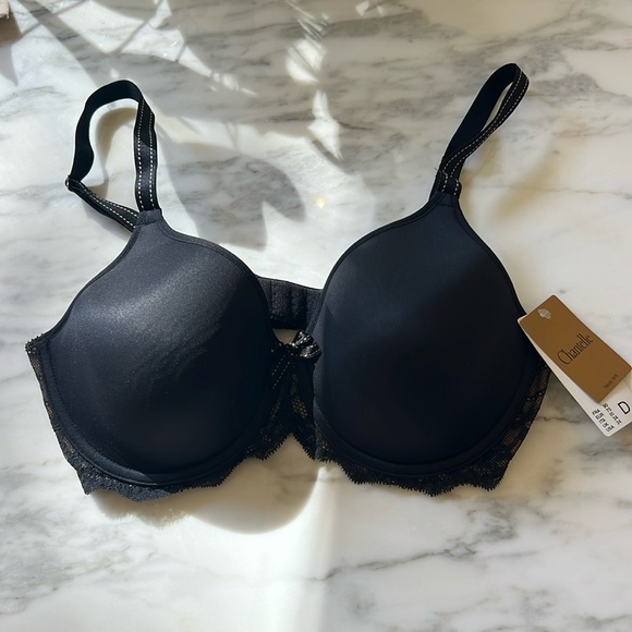Chantelle bra